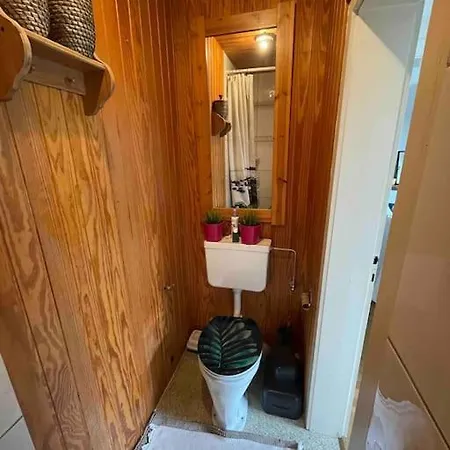 Et Roligt Sted Og Luksuslejligheder Er Lige Noget For Dig Apartament *
